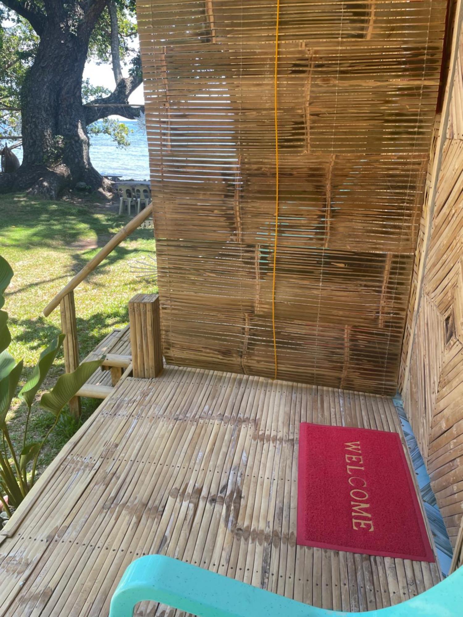 Borbon'S Treehouse By The Sea Bed & Breakfast Mambajao Exterior photo